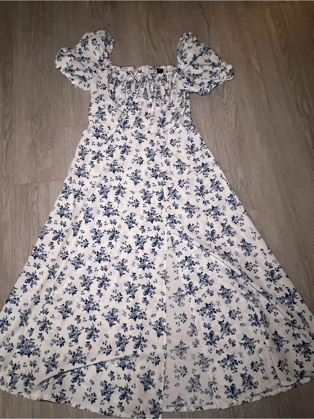 SHEIN White Maxi Dress with Blue Floral Print and Puff Sleeves Medium